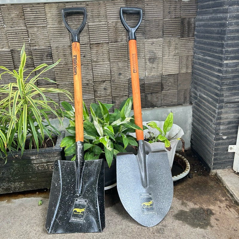 Sekop Kayu Lancip Sekop Untuk Injak Tanah Super Tebal - Sekop Pasir - Sekop Bangunan