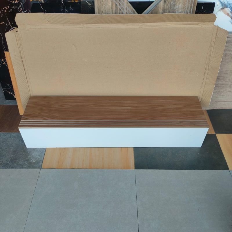 GRANIT TANGGA MOTIF KAYU 30X120 + 20X120 DINDING PUTIH POLOS