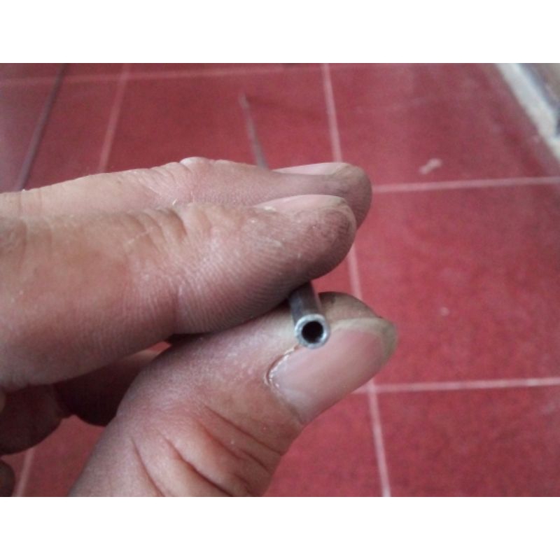 pipa besi od 4mm id 2,5mm x 100cm