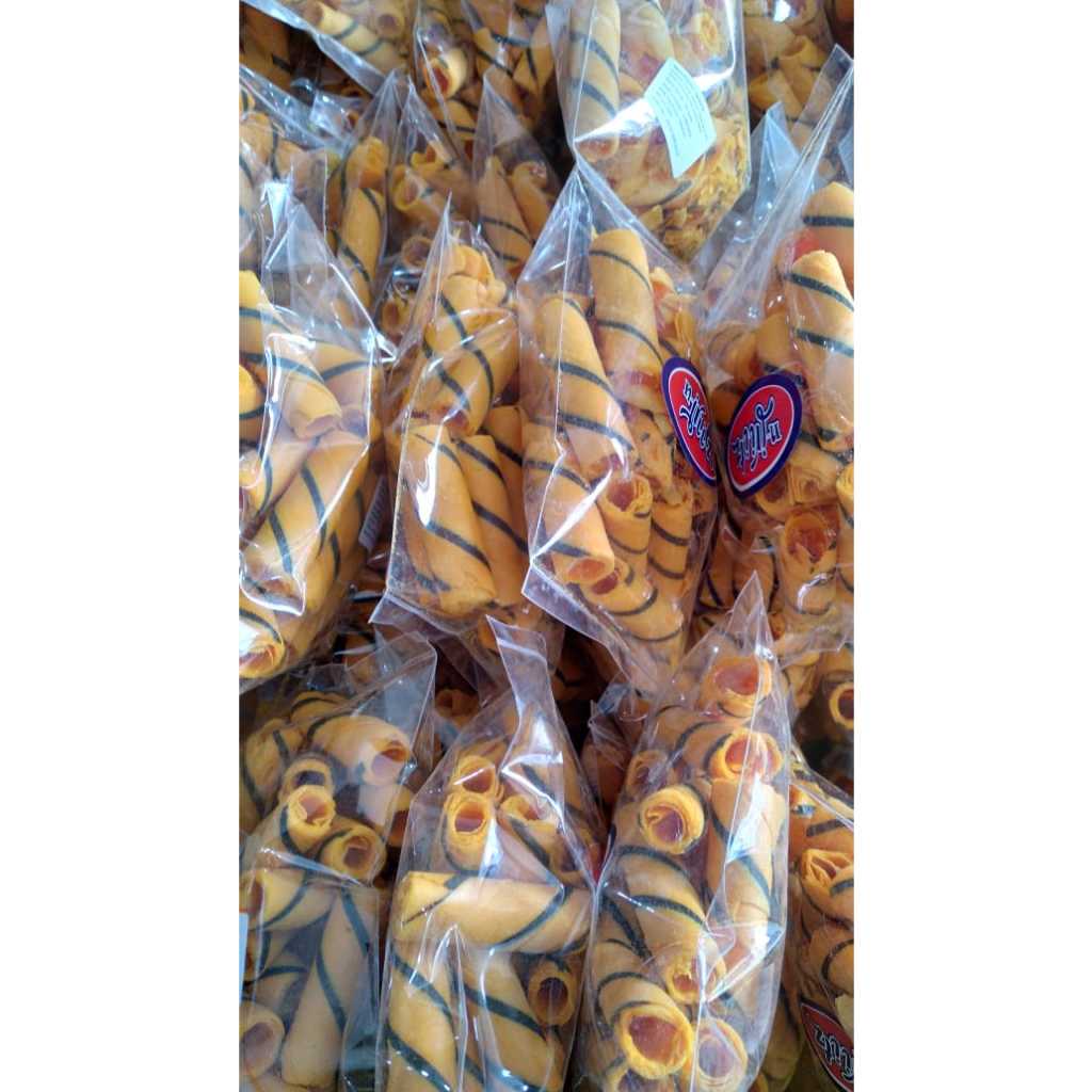 

egg rol zebra astor loreng snack makanan ringan