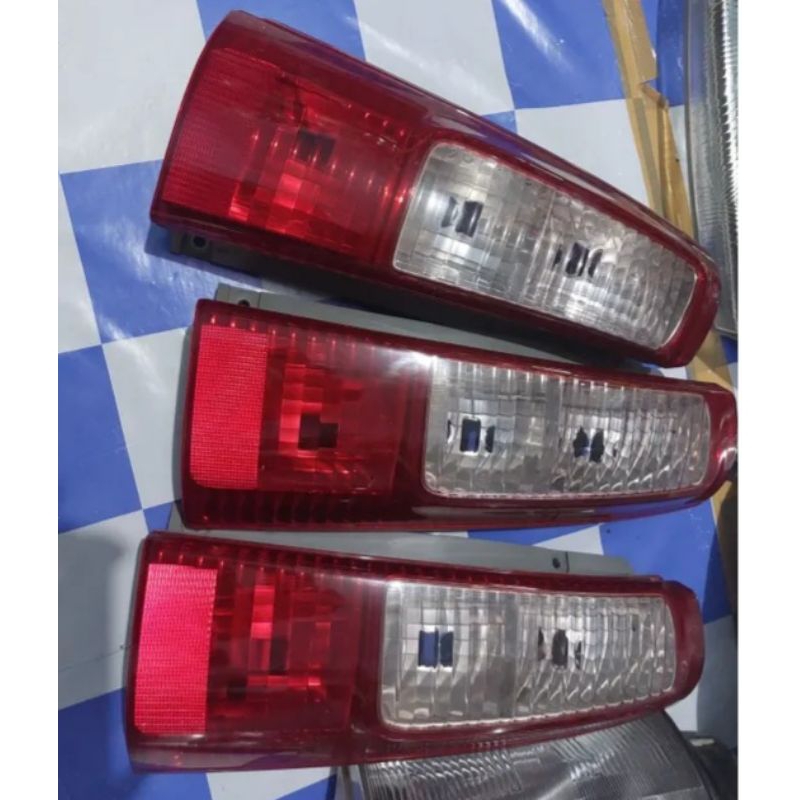 stoplamp lampu belakang xenia avanza old harga untuk satuan