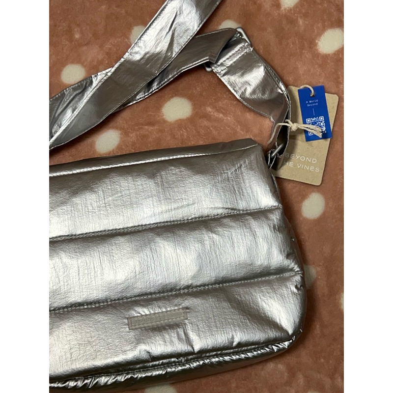 BTV POOFY BAG PRELOVED