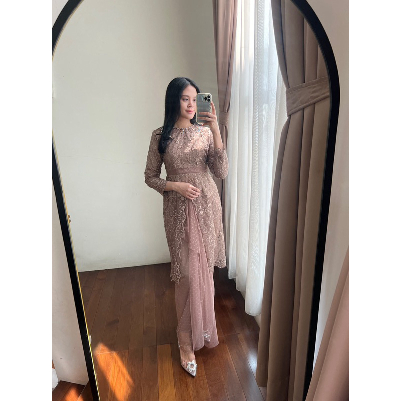 amrthelabel / naura set / brown