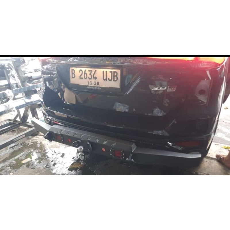 Tanduk Bumper belakang/Towing belakang Toyota Fortuner Vrz/Trd 2016-2025