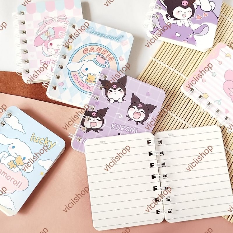 

Buku Tulis Spiral Mini Sanrio Capybara Labubu Momo Bear/Buku Catatan Kecil Kuromi Melody Cinnamoroll/Notebook Mini