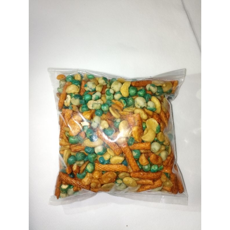 

Kacang polong mix / Kacang mix / Polimix / Koro mix
