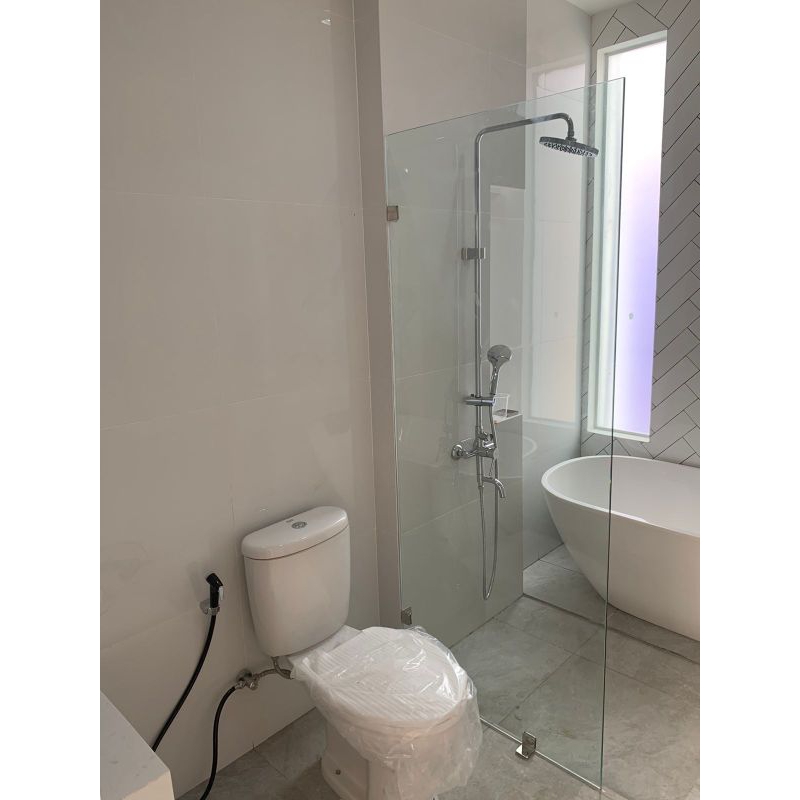 Kaca Sekat ukuran 200×80 10mm tempred