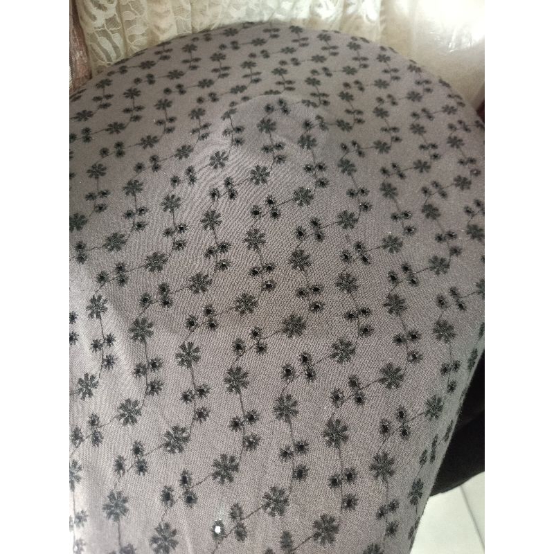 Kain Katun Bordir Stretch/ kain katun bordir motif /harga per setengah meter