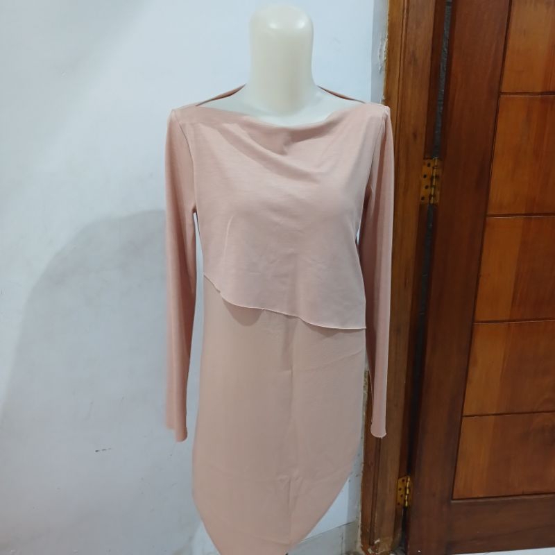 Kaos Asimetris coklat