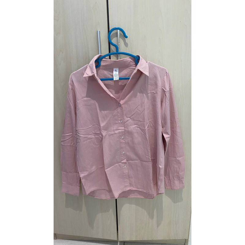 WTS PRELOVED BAJU KEMEJA BLOUSE POLOS DAN KOTAK KOTAK UNIQLO