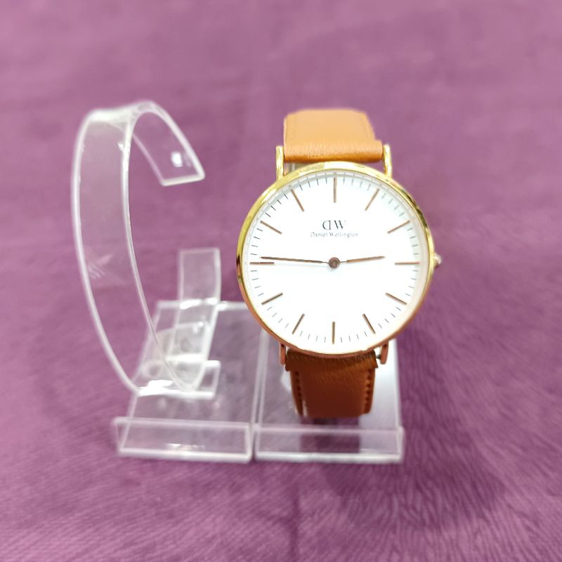 obral Standing acrylic/standing jam tangan/acrylic