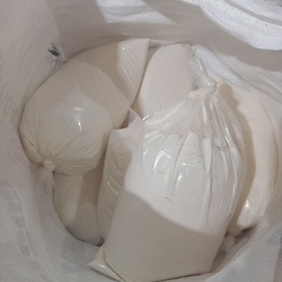 

Tepung Terigu Segitiga Biru 500 gram ( Kiloan)
