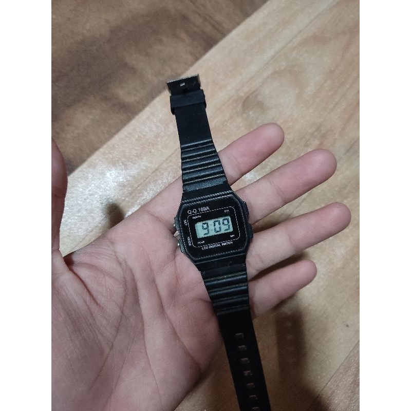 jam tangan digital cowok