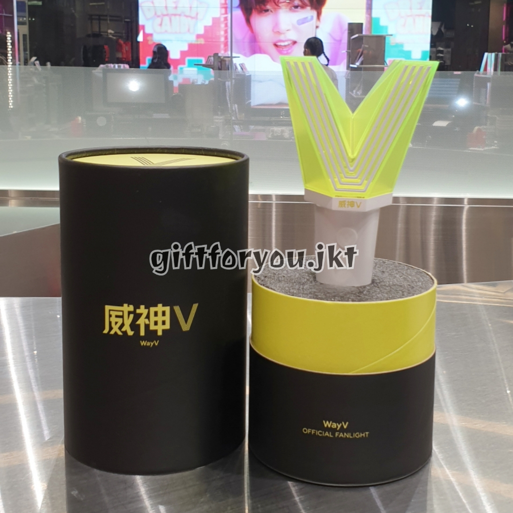 Official Fanlight Versi 2 NCT WayV Exo Red Velvet Super Junior SNSD Girl's Generation Shinee Boa DBS