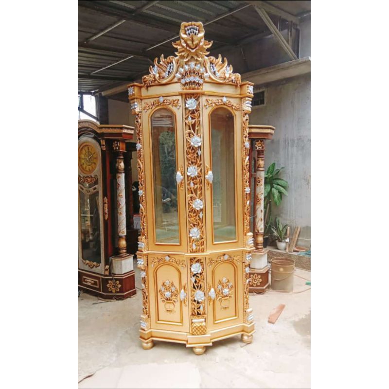 lemari hias sudut shima kayu jati