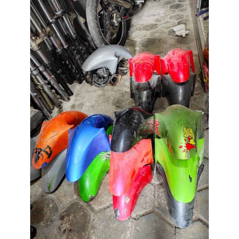 Spakbor Slebor Depan Ninja R SS M Kis Original Copotan