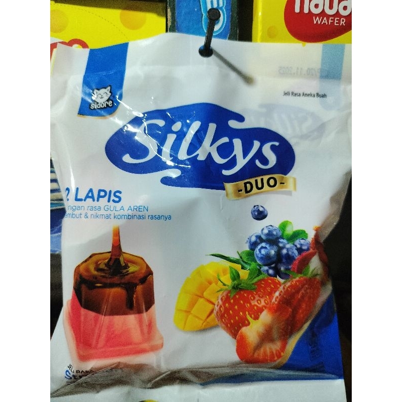 

Jeli Silkys Duo Rasa Stoberi isi 10pcs