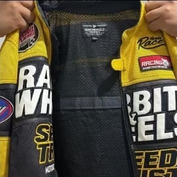 Jaket motor preloved edisi spesial rabbit and wheels second jaket pria bekas berkualitas