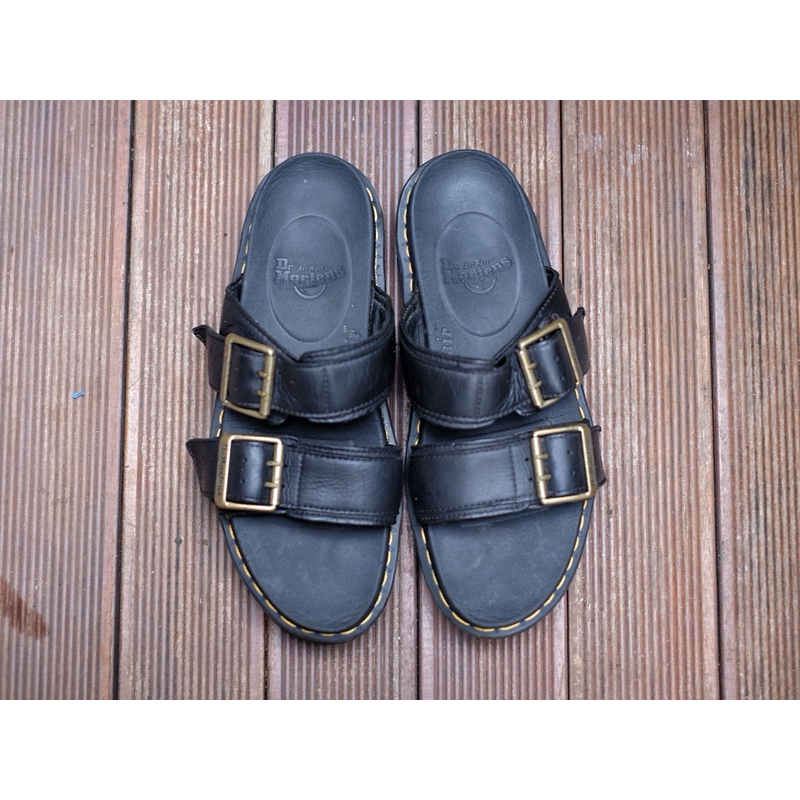 Dr martens myles black hydro sandal