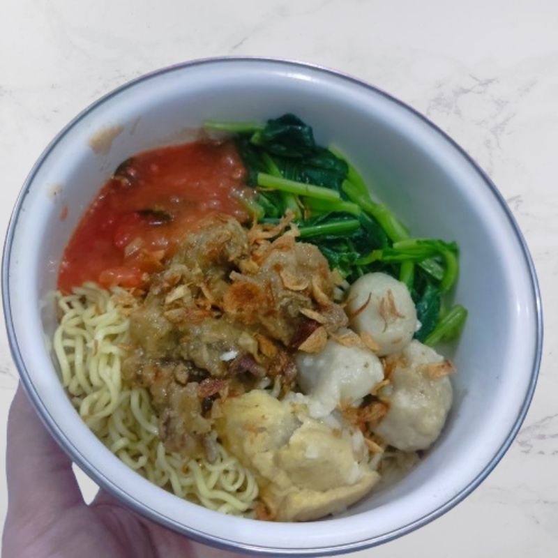 

Mie Ayam Jumbo Nikmati Sensasi Makan yang Berbeda