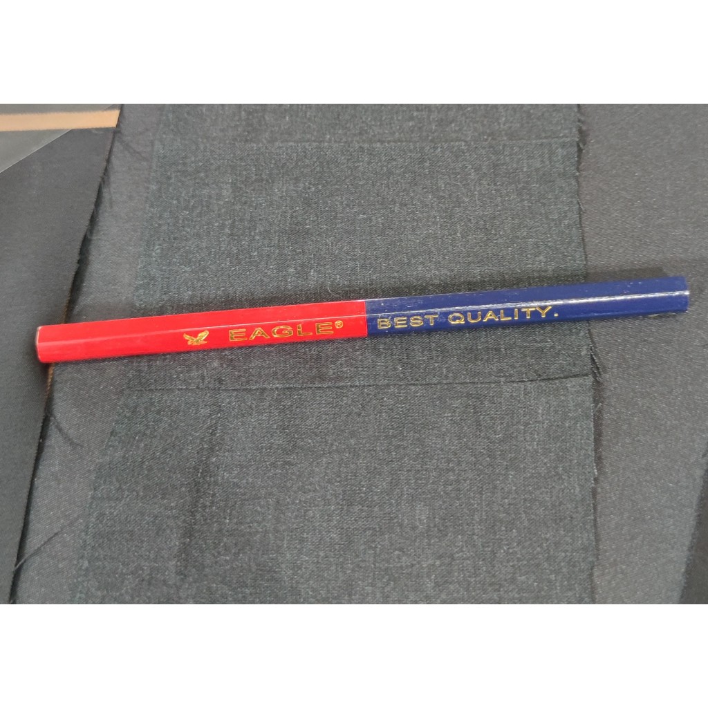 

pensil eagle kapur merah biru