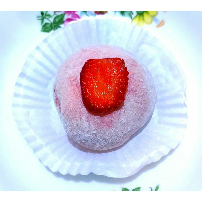 

Mochi Daifuku Cream Strawberry