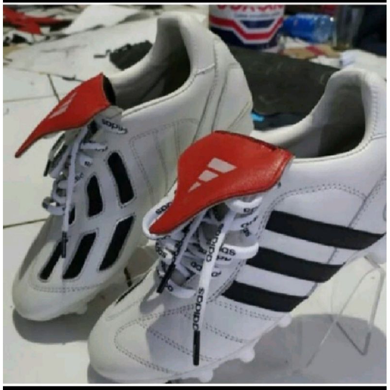 sepatu bola kulit/sepatu bola Adidas predator