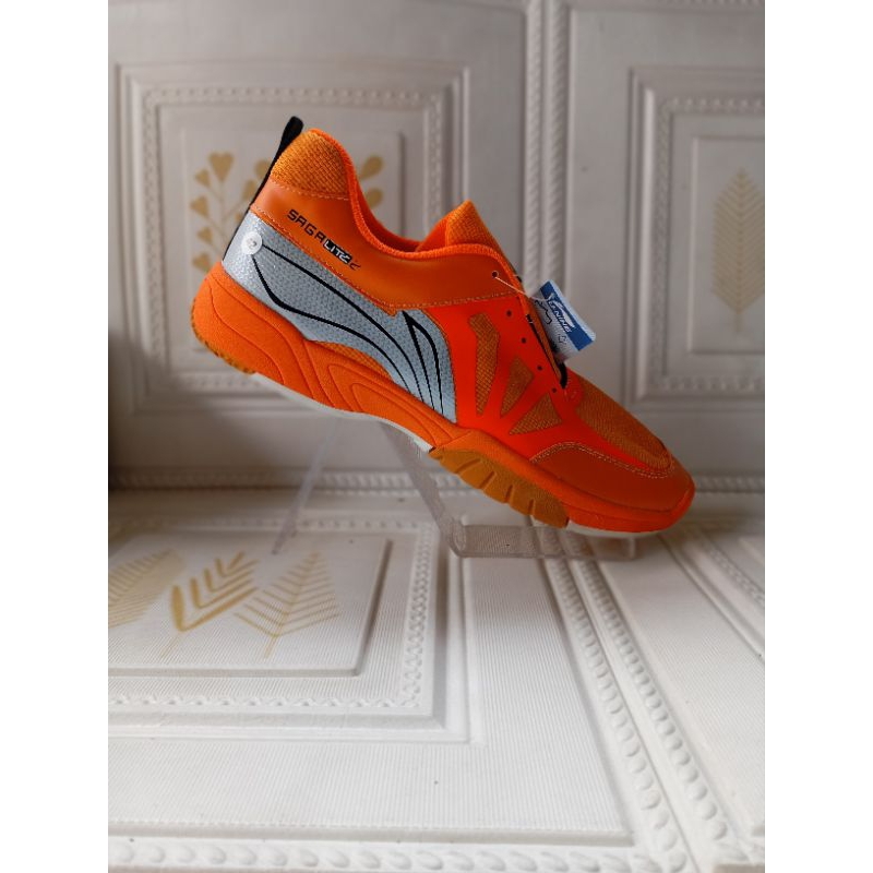 Sepatu Badminton Dan juga Running Outsole Karet