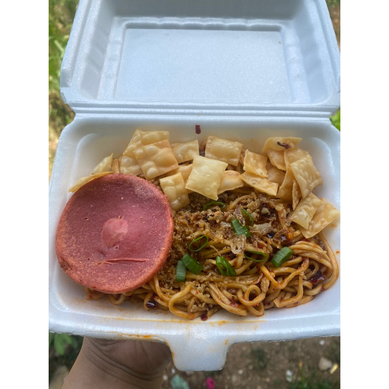 

MIE JEBEW TOPING BEEF BY HALLO.FODDIE