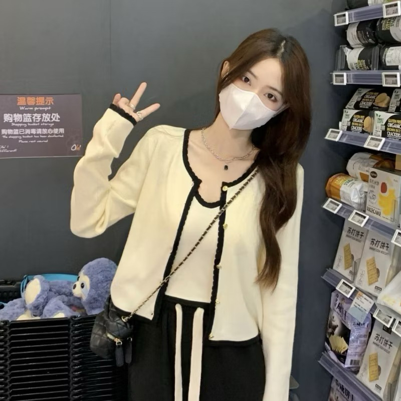 Atasan rajut wnaita import bangkok