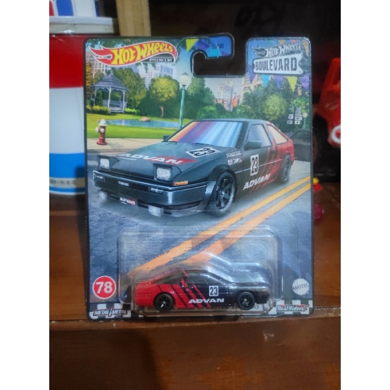 Hotwheels Premium Toyota AE86 Sprinter Trueno