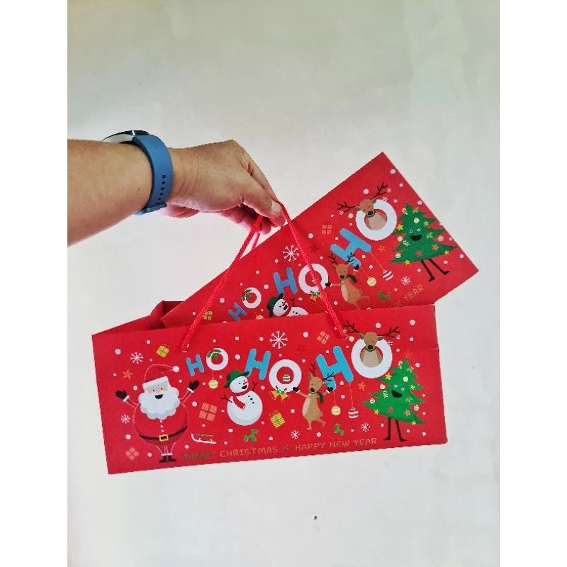 

( 5 pcs ) paperbag edisi natal kemasan kue kering motif ho ho ho tas hampers merry christmas ukuran 31 x 19 x 13 cm