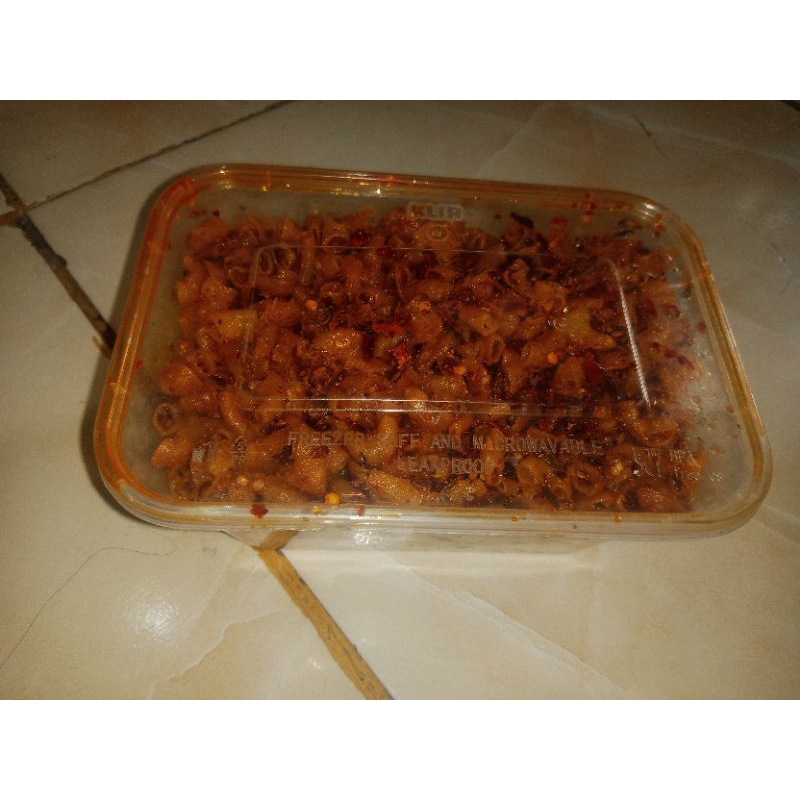 

Macaroni pedas daun jeruk kemasan 1000ml