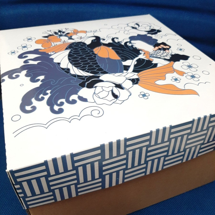 

(10pcs) dus cake box makanan kue japan edition ikan box ukuran 22x22x12cm
