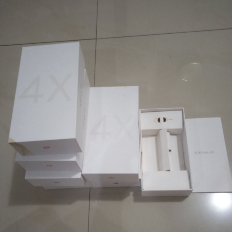 

dus box Xiaomi note 4x kosongan