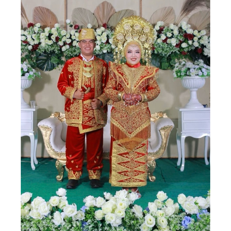 Preloved baju pengantin minang merah