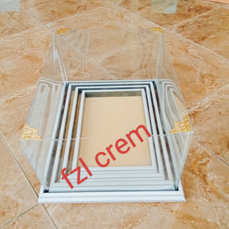 

kotak hantaran fiber 1 set isi 4 pcs