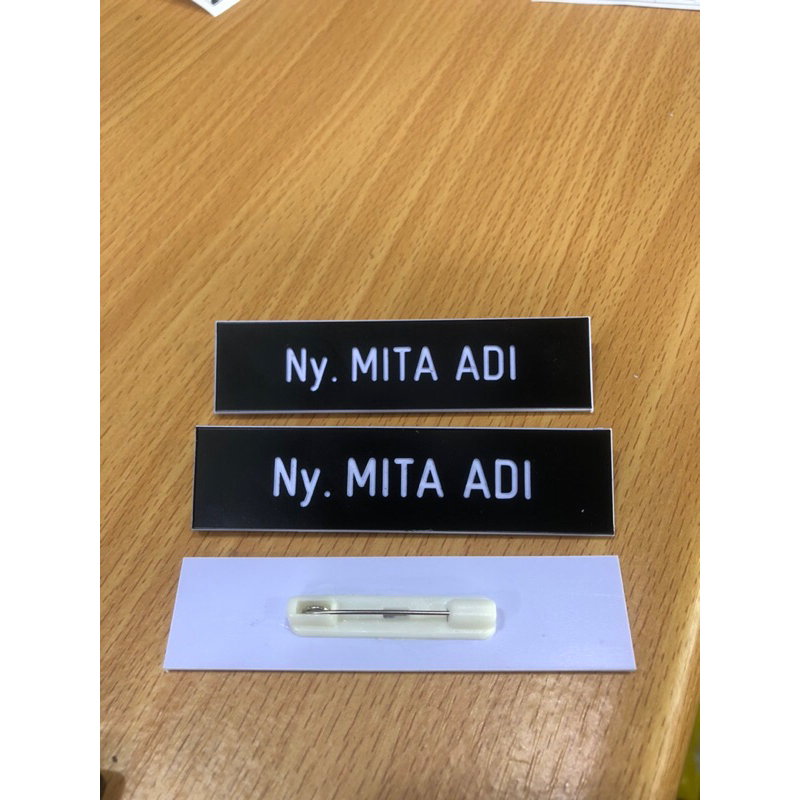 

papan nama dada bahan hitam putih~penity
