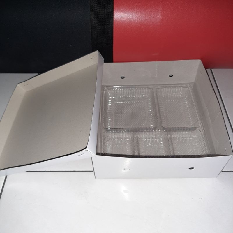 

Dos 20x20x8 400Gr lubang + mika