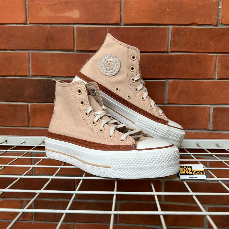 Sepatu Sneakers Wanita Converse CTAS Lift Platform-Epic Dune/Tawny Owl/Egret