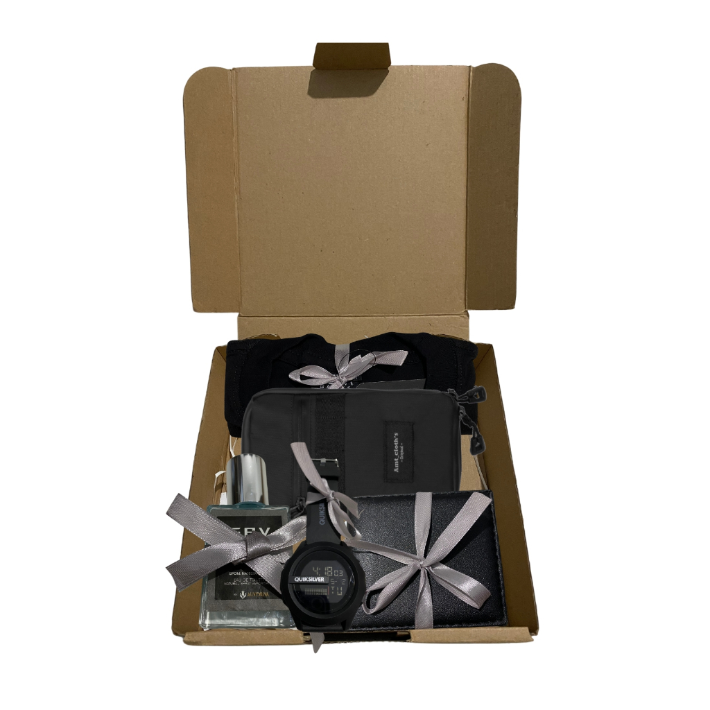 

Hampers Gift box Cowok/Pria Exclusive Untuk Hadiah/Kado isi Jam Tangan | Dompet | kaos | Parfum Dll