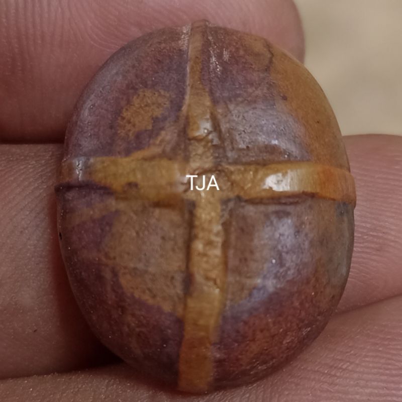 Batu Tapak Jalak Aceh urat kuning keemasan