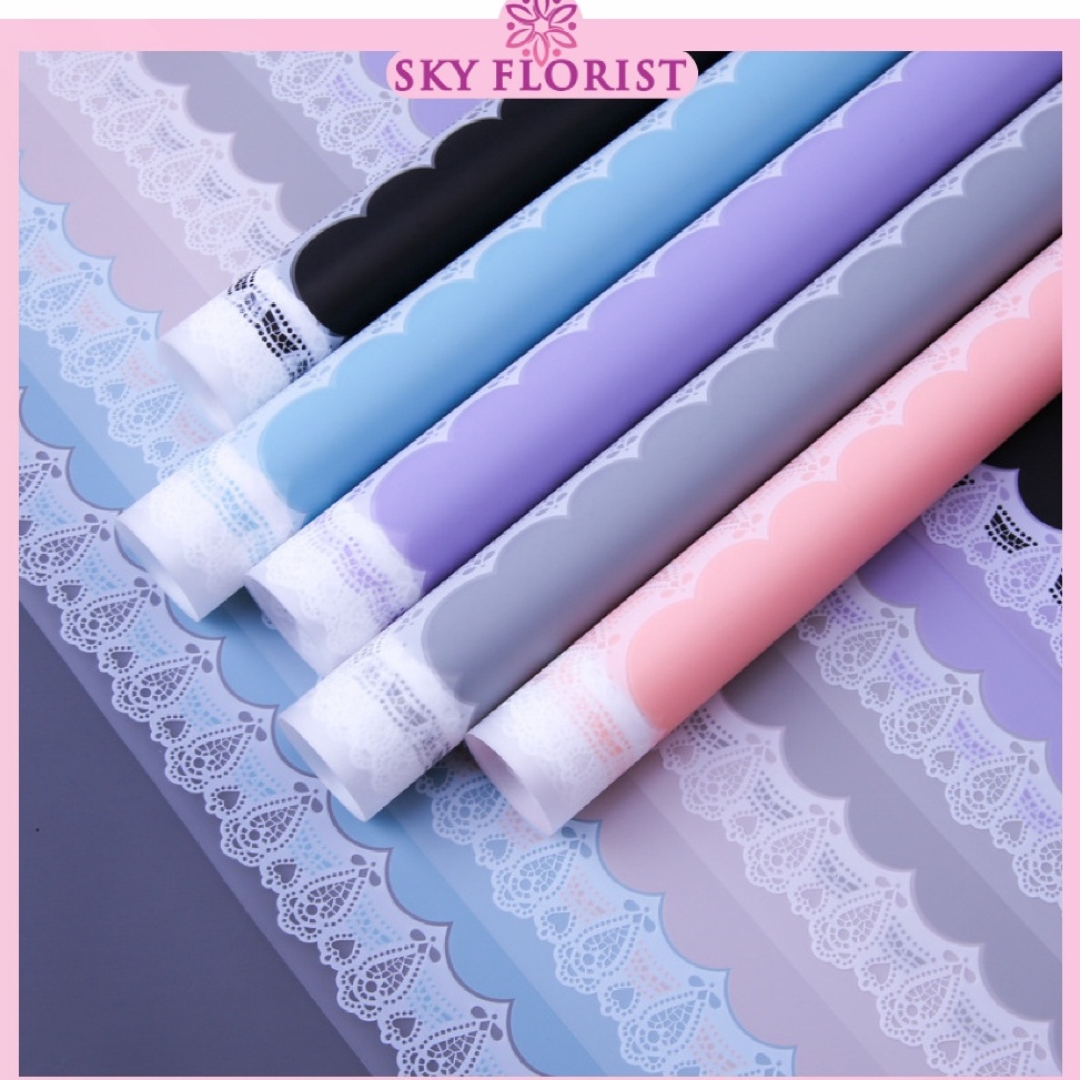 

Paket Pilihan 2 LEMBAR Kertas Buket Bunga Motif Renda Lace Border Cellophane Flower Wrapping Paper KB6175