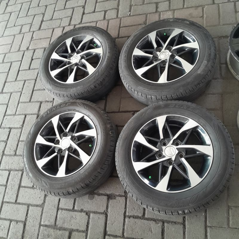 Velg Mobil Ertiga Ring 15 Komplit Ban R15