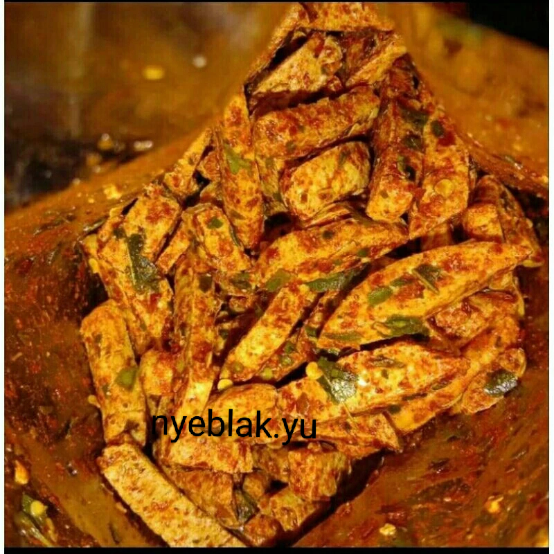 

Basreng Baso Goreng Extra Pedas Daun Jeruk khas bandung netto 250gram