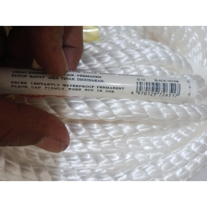 

tali nilon ukuran 10 mili bgus kuat lemes pajang 200 mm.