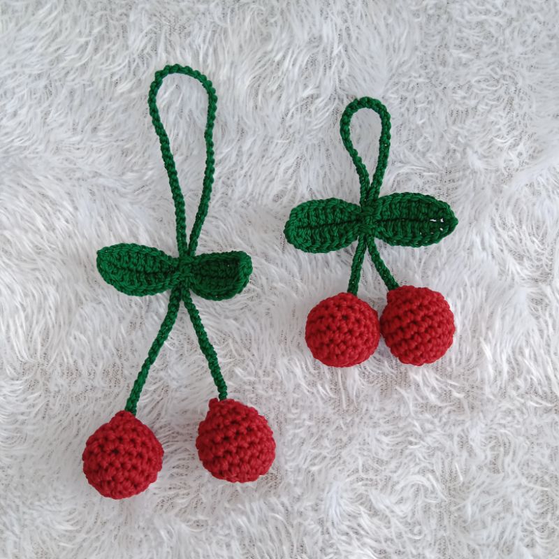 gantungan kunci cherry Rajut 3D tali panjang dan pendek