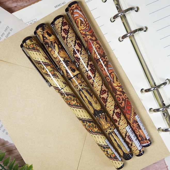 

Lebih Kekinian TRIFELO Pen Batik Toshiro Tinta Hitam TF343B 5 mm isi 12 pcs