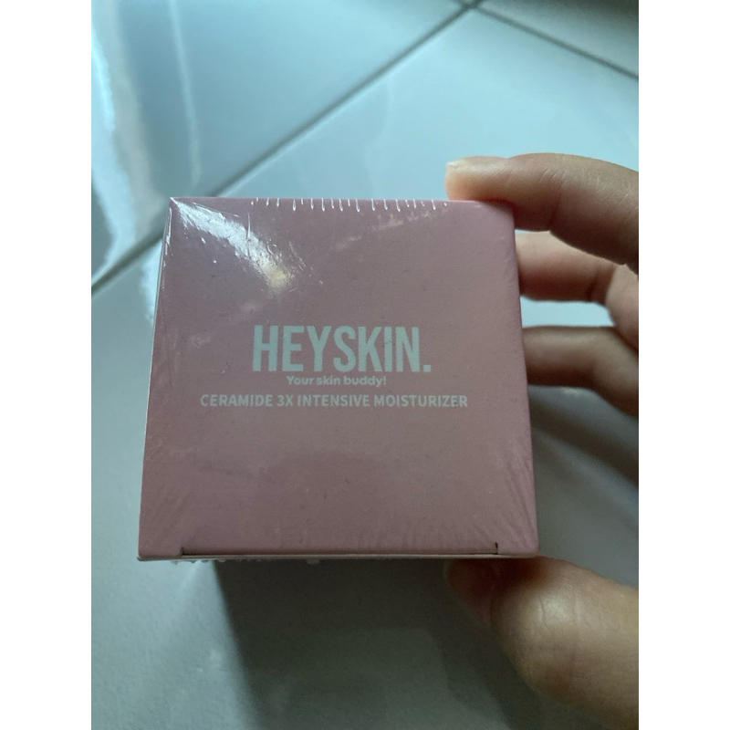 NEW & PRELOVED MOISTURIZER HEYSKIN