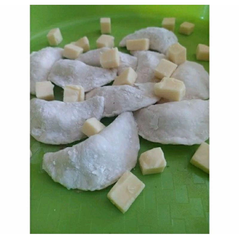 

cireng isi keju free saos hot lava